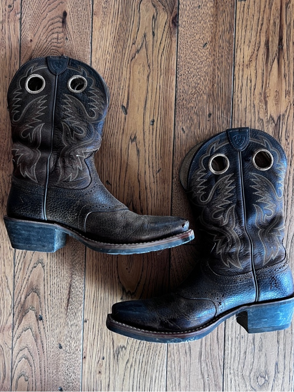 Ariat Men's Heritage Roughstock Western Boot